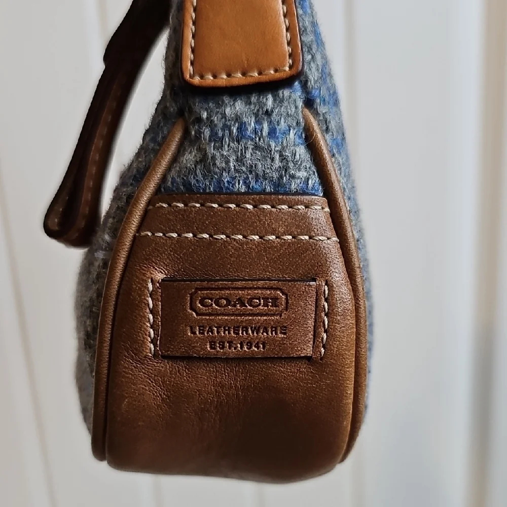 Rare Vintage 2003 Coach Soho Tweed Flap Baguette – Style #7565 – Blue/Grey - Picture 4 of 14